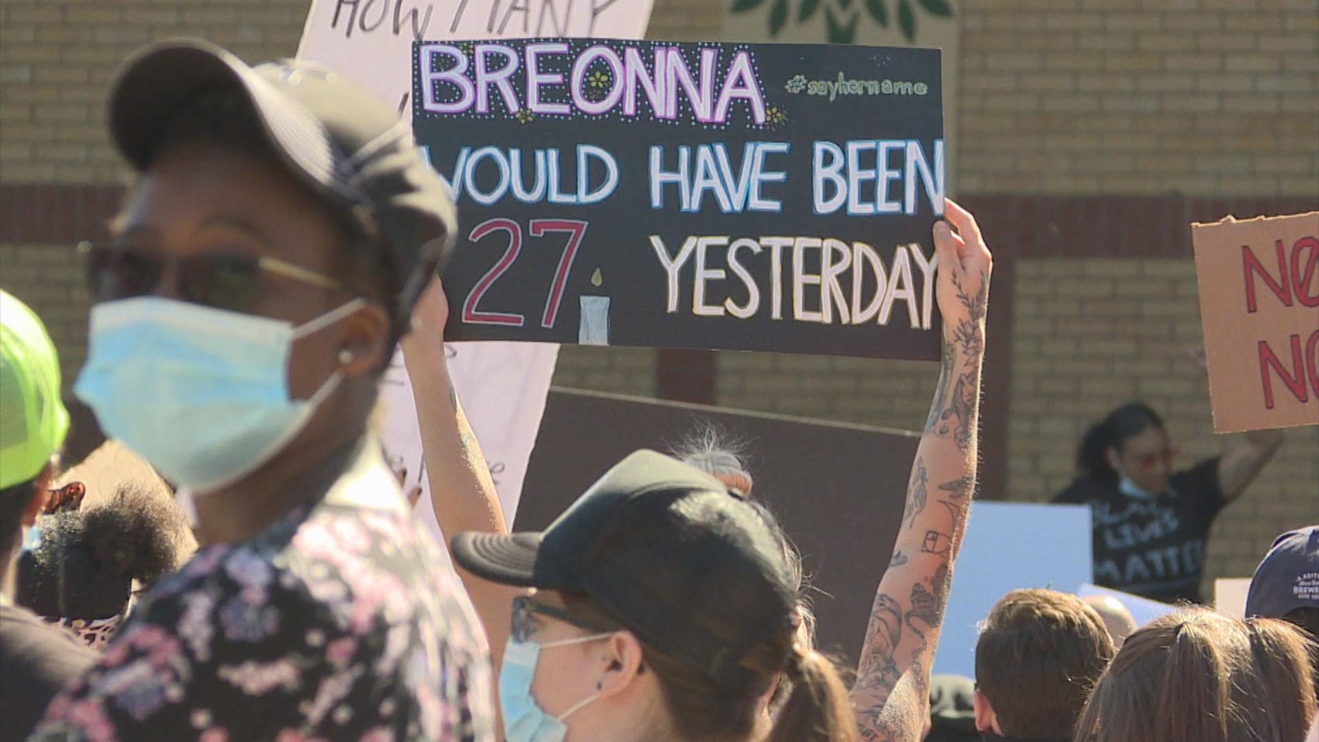 Black Lives Matter rallies held across southern Ontario over the weekend -  APTN News