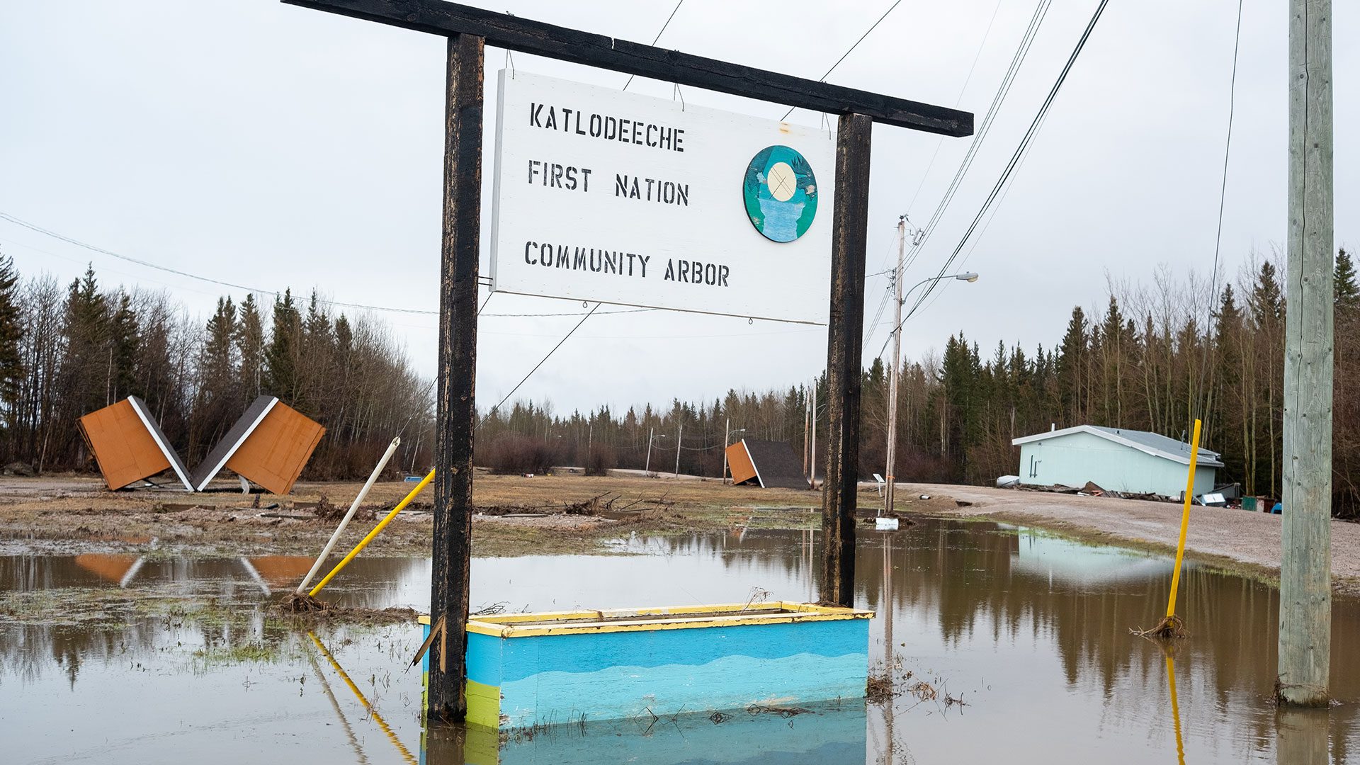 Hay River flooding 