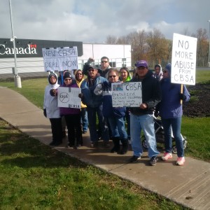 A group of about 15 Akwesasne residents protested Saturday outside CBSA post on edge of their territory.